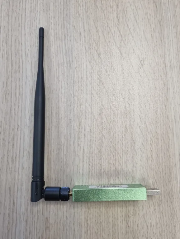 uat_sdr_antenna_angled uat_sdr_antenna_angled
